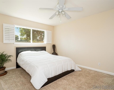 1585 Ionian St - Photo Thumbnail 14