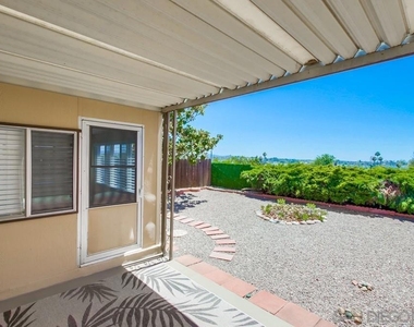 4755 Live Oak Ct - Photo Thumbnail 30
