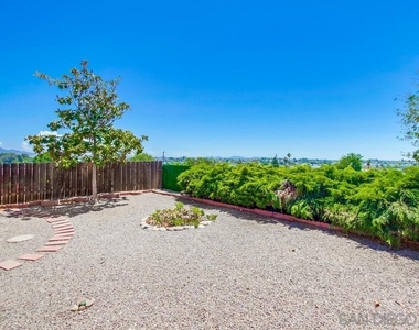 4755 Live Oak Ct - Photo Thumbnail 32