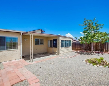 4755 Live Oak Ct - Photo Thumbnail 29