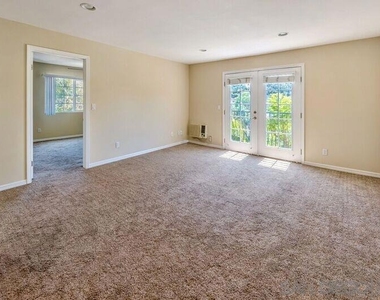 5055 Collwood Blvd - Photo Thumbnail 9