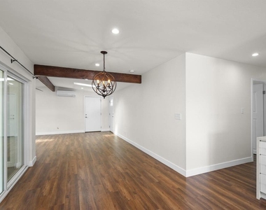 3863 Mount Ainsworth Ave - Photo Thumbnail 24