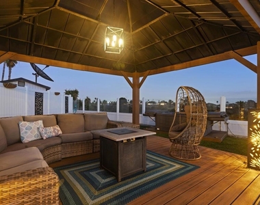 3863 Mount Ainsworth Ave - Photo Thumbnail 2