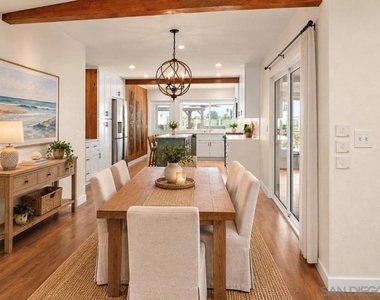 3863 Mount Ainsworth Ave - Photo Thumbnail 11