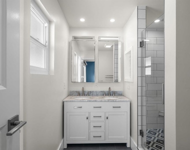 3863 Mount Ainsworth Ave - Photo Thumbnail 31