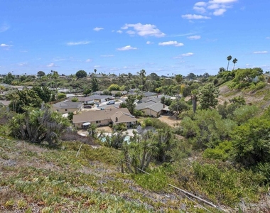 3863 Mount Ainsworth Ave - Photo Thumbnail 8