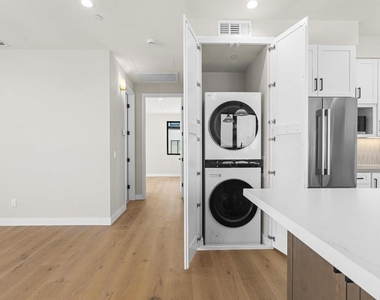 4647 Coronado Avenue - Photo Thumbnail 4