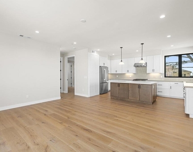 4647 Coronado Avenue - Photo Thumbnail 27