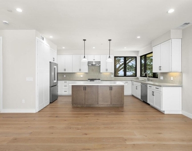 4647 Coronado Avenue - Photo Thumbnail 28