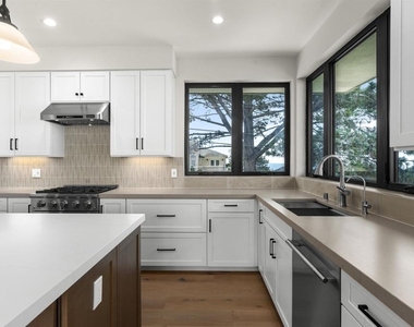 4647 Coronado Avenue - Photo Thumbnail 5