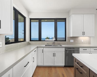 4647 Coronado Avenue - Photo Thumbnail 12