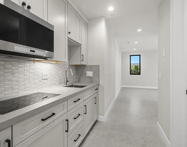 4647 Coronado Avenue - Photo Thumbnail 46
