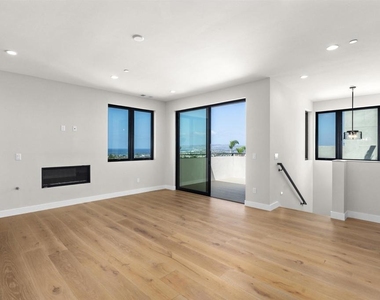 4647 Coronado Avenue - Photo Thumbnail 29