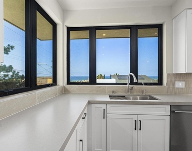 4647 Coronado Avenue - Photo Thumbnail 15