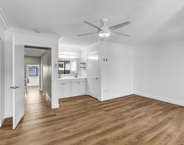4050 La Jolla Village Drive - Photo Thumbnail 14