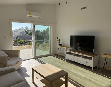 664 Carefree Dr - Photo Thumbnail 12
