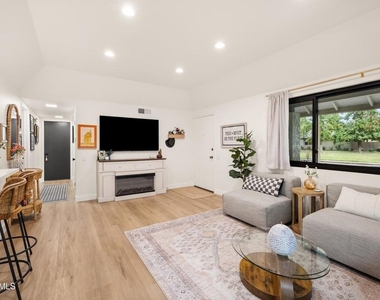 1173 Kirkford Way - Photo Thumbnail 2