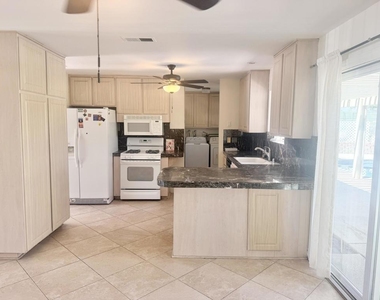43586 Virginia Avenue - Photo Thumbnail 3