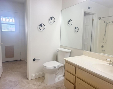 43586 Virginia Avenue - Photo Thumbnail 14