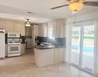 43586 Virginia Avenue - Photo Thumbnail 6