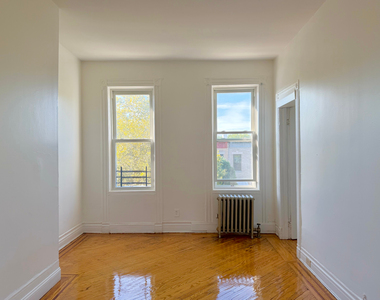 1359 Prospect Place - Photo Thumbnail 12