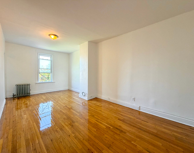 1359 Prospect Place - Photo Thumbnail 4