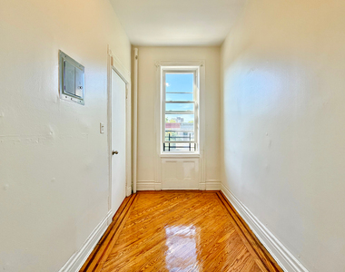 1359 Prospect Place - Photo Thumbnail 2