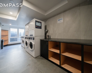 Vleigh Place - Photo Thumbnail 17