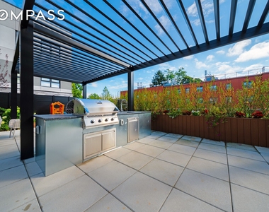 Vleigh Place - Photo Thumbnail 9