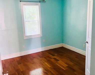 190-60 111th Avenue - Photo Thumbnail 11