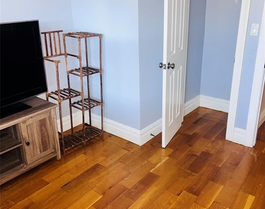 190-60 111th Avenue - Photo Thumbnail 8