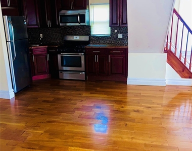190-60 111th Avenue - Photo Thumbnail 3