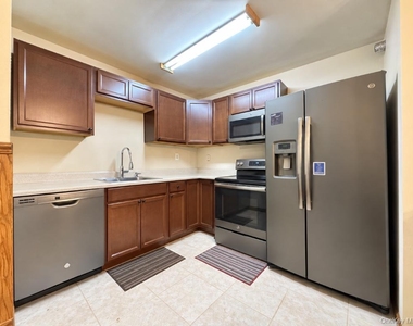 248 Concord Lane - Photo Thumbnail 2