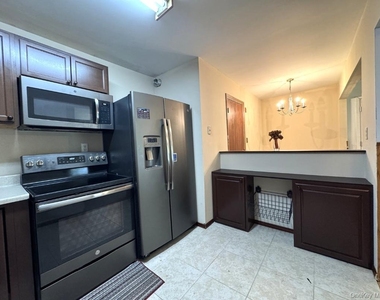 248 Concord Lane - Photo Thumbnail 3