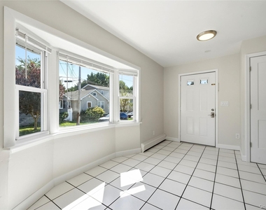 27 Willoughby Place - Photo Thumbnail 7