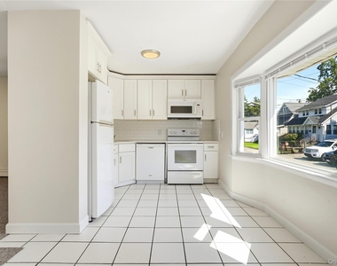 27 Willoughby Place - Photo Thumbnail 3
