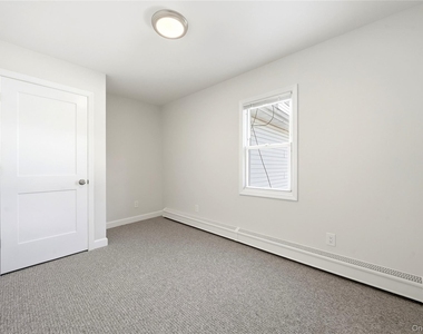 27 Willoughby Place - Photo Thumbnail 13