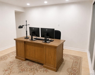 40 Maplewood Drive - Photo Thumbnail 17