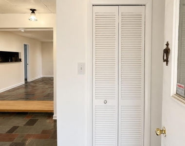 40 Maplewood Drive - Photo Thumbnail 3