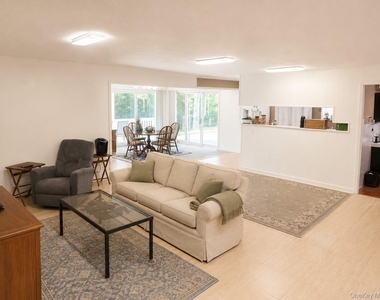 40 Maplewood Drive - Photo Thumbnail 15