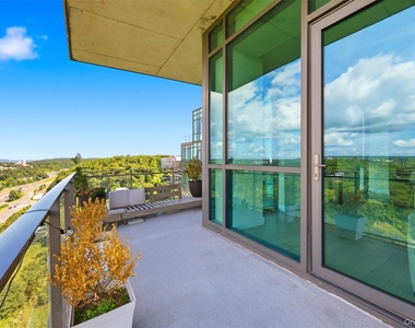 701 Ridge Hill Boulevard - Photo Thumbnail 10