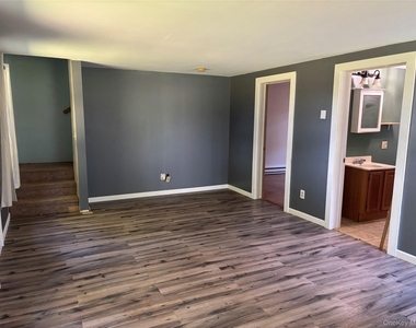 239 Rokeby Road - Photo Thumbnail 6