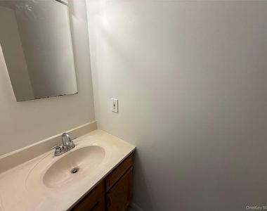 24 Wood Street - Photo Thumbnail 16