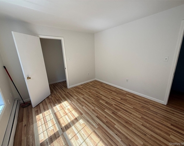 24 Wood Street - Photo Thumbnail 6