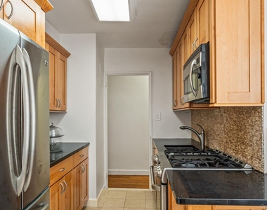 72-10 112th Street - Photo Thumbnail 8