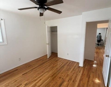 137-29 81st Street - Photo Thumbnail 2