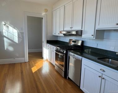 330 3rd Avenue - Photo Thumbnail 5
