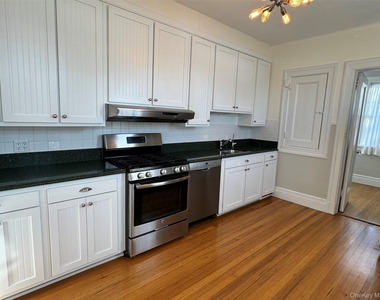 330 3rd Avenue - Photo Thumbnail 3