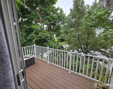 1702 Cypress Lane - Photo Thumbnail 15