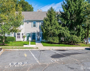 1702 Cypress Lane - Photo Thumbnail 16